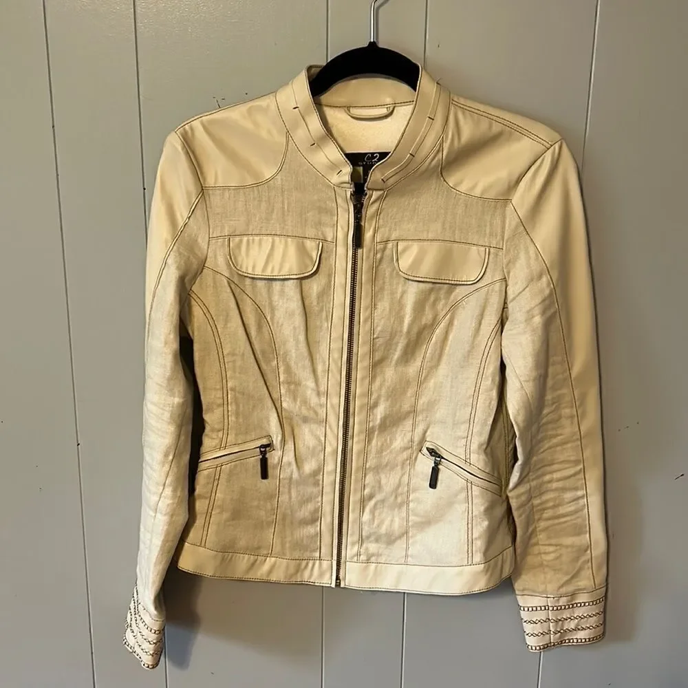 C2 Studio Cream Jacket Size Medium - Picture 1 of 2